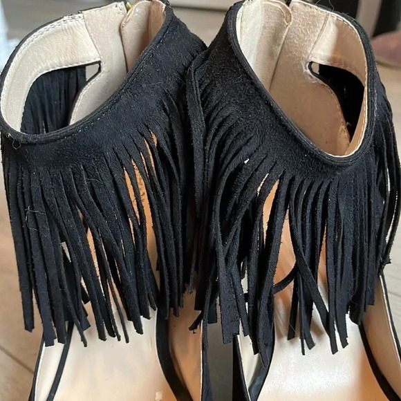 QUIPID Faux Suede Tassel Strap High Heels, Size 8.5 - Picture 7 of 9